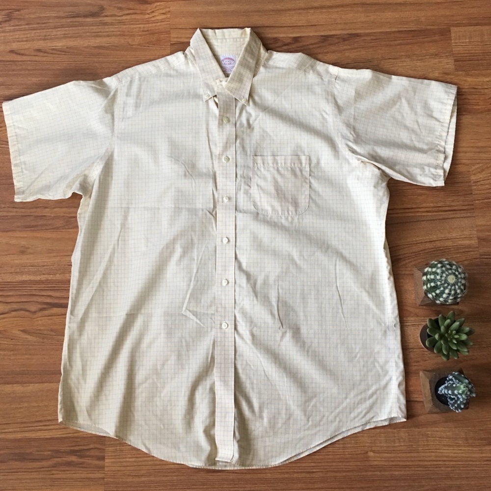 Brooks Brothers Short Sleeve Dress Shirt/ Sz 17